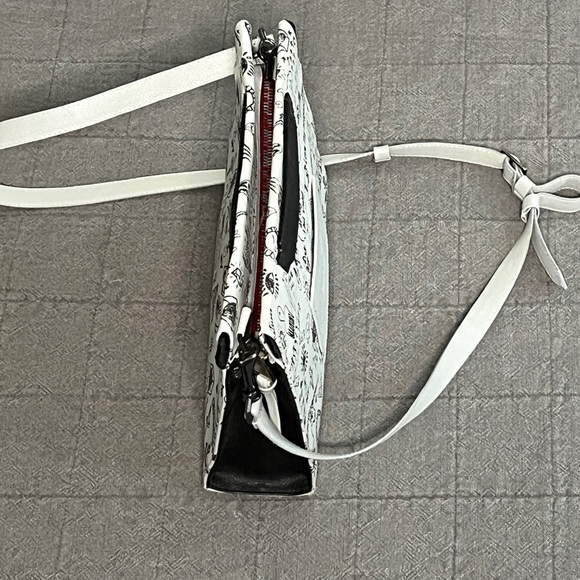 Min and Mon small purse - Picture 3 of 5